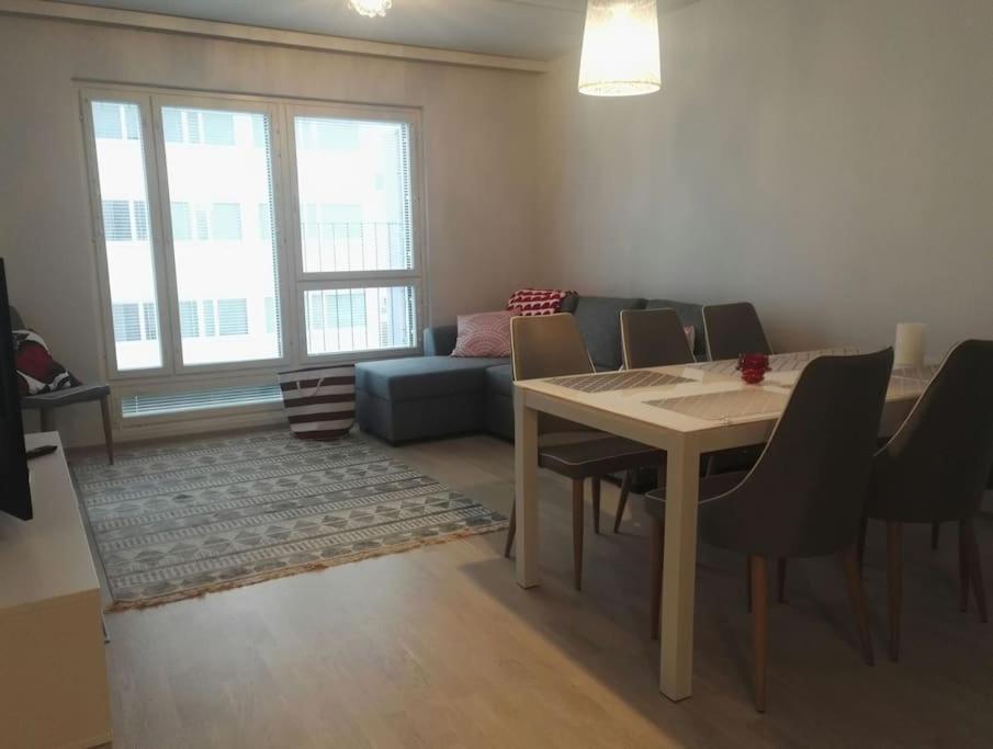 Uusi Tilava Kaksio Jyvaskylan Ydinkeskustassa 53 M2 Apartment Ngoại thất bức ảnh